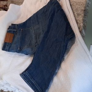 Lucky Brand 121 slim men's jeans.